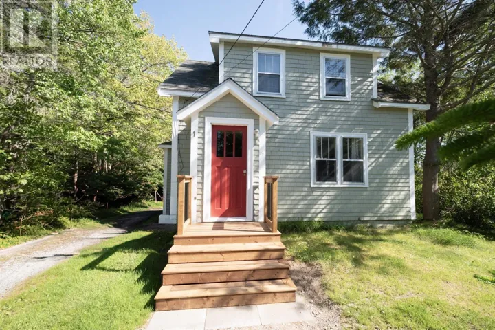 159 King St Street, Shelburne, Nova Scotia B0T1W0