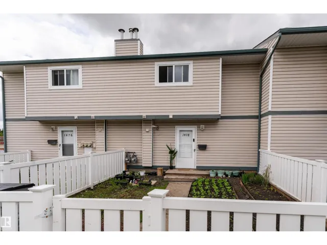 1478 LAKEWOOD RD W NW, Edmonton, Alberta T6K3M2