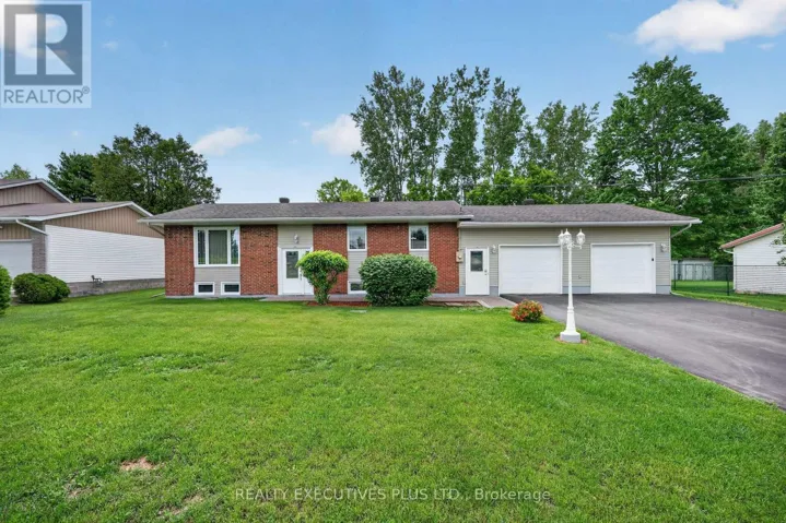 10 POTVIN STREET, Clarence-Rockland, Ontario K0A1E0
