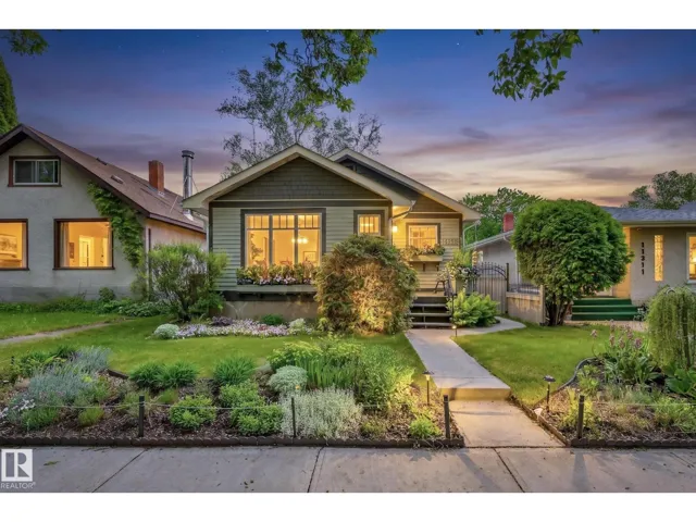 11313 67 ST NW, Edmonton, Alberta T5B1L2