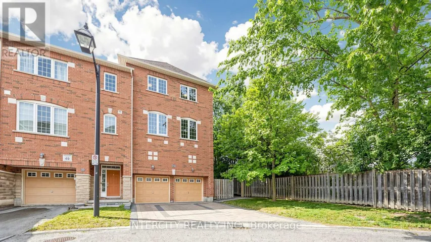 22A - 151 SILVERWOOD AVENUE, Richmond Hill (Devonsleigh), Ontario L4S0C9