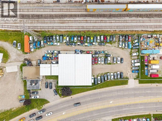986 TECUMSEH ROAD West, Windsor, Ontario N8X2A8
