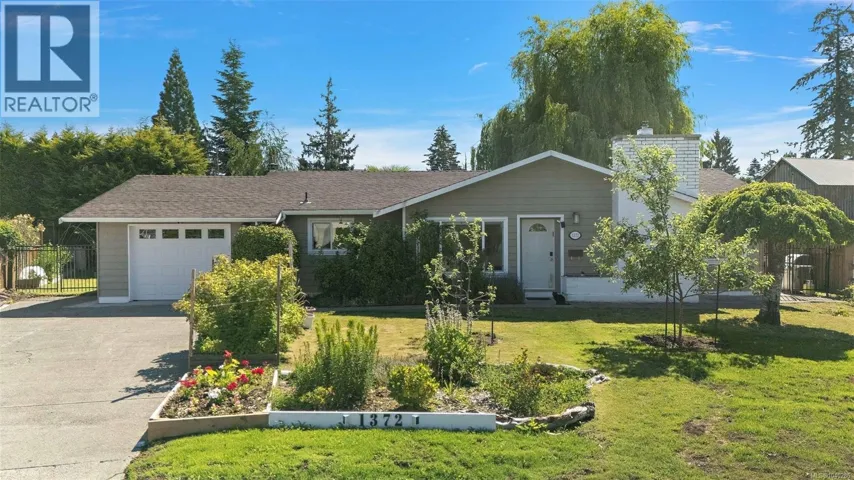 1372 Rafiki Pl, Central Saanich, British Columbia V8M1G5