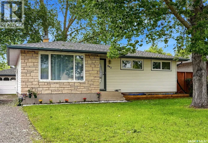 942 Broad STREET N, Regina, Saskatchewan S4R5V7