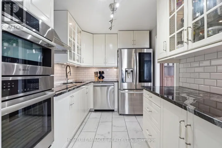 809 - 1100 COURTLAND AVENUE E, Kitchener, Ontario N2C2H9