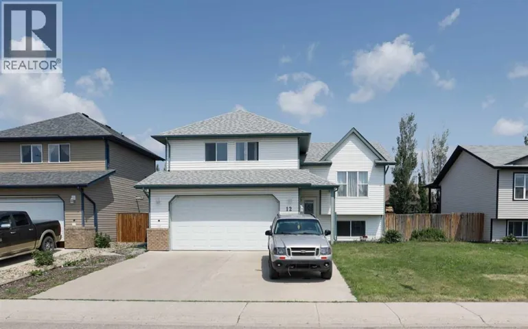 12 Upland Place W, Brooks, Alberta T1R1M9