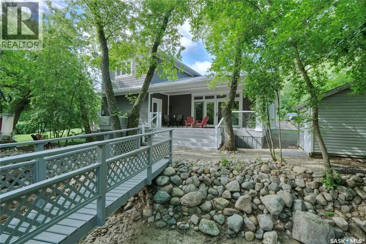 662 Valley DRIVE, South Lake, Saskatchewan S0H4C0