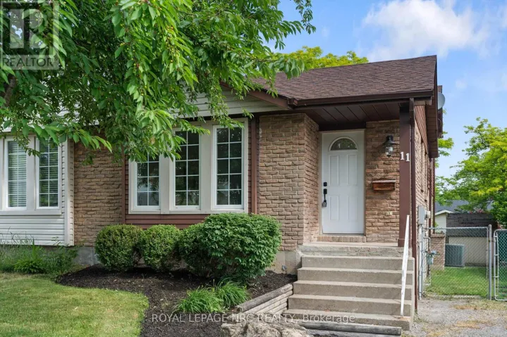 11 DIANNE DRIVE, St. Catharines (Secord Woods), Ontario L2P3R7