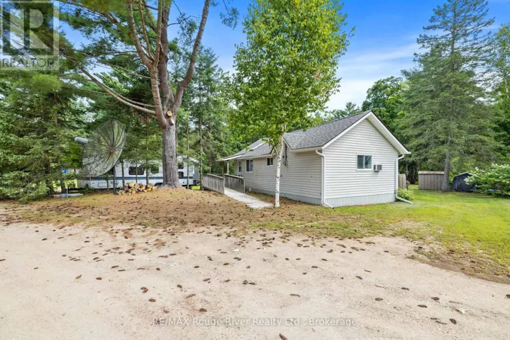 39 HOBO LANE, Hastings Highlands (Herschel Ward), Ontario K0L1C0