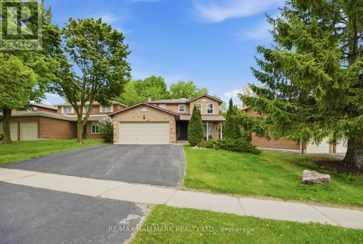 99 CARLSON DRIVE, Newmarket (Gorham-College Manor), Ontario L3Y3G9