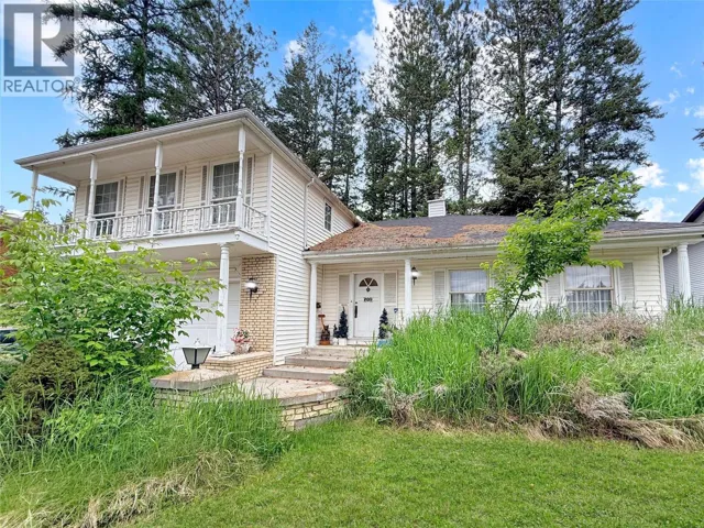 809 31st Ave S, Cranbrook, British Columbia V1C5J9