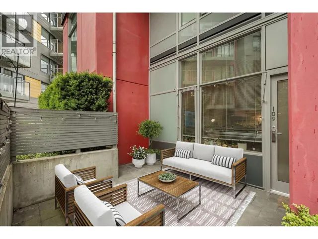 109 417 GREAT NORTHERN WAY, Vancouver, British Columbia V5T0G7