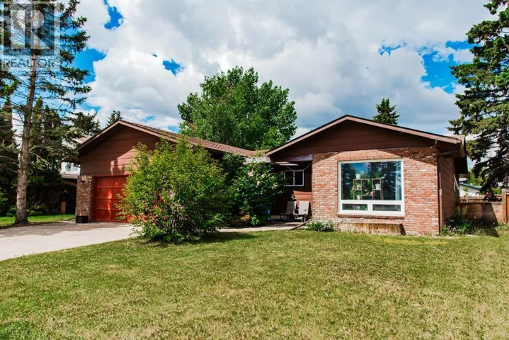 9804 77 Avenue, Grande Prairie, Alberta T8V3Y9