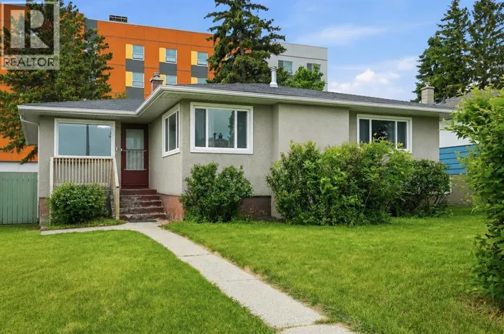 111 42 Avenue NE, Calgary, Alberta T2E2N5