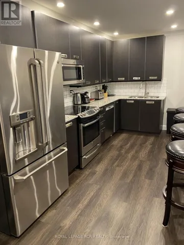 12 - 121 MILESTONE CRESCENT, Aurora (Aurora Village), Ontario L4G3M2
