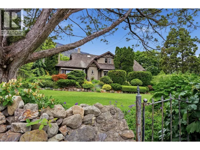 5290 Sumac Street, Oliver, British Columbia V0H1T1