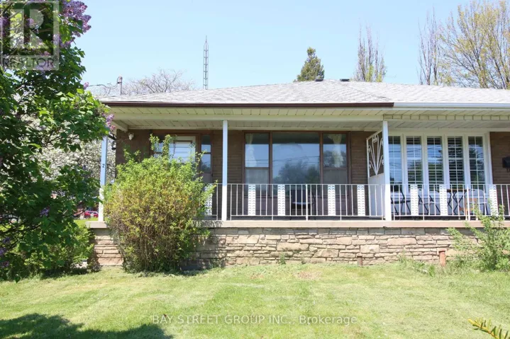 2 SLIDELL CRESCENT, Toronto (Parkwoods-Donalda), Ontario M3A2C4