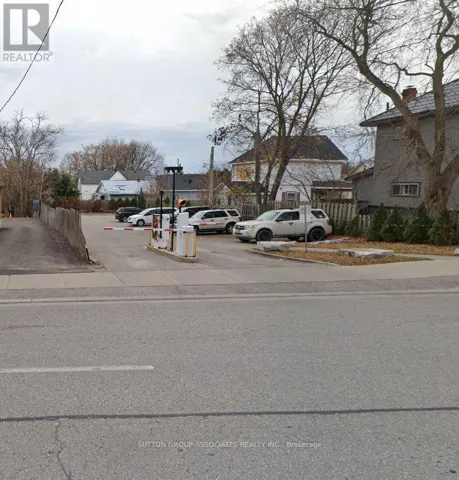 169 COLBORNE STREET W, Orillia, Ontario L3V2Z4