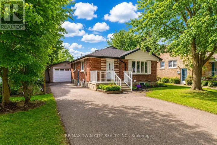 90 ARLINGTON BOULEVARD, Kitchener, Ontario N2A2G9
