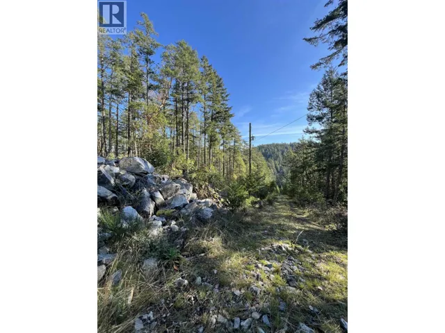 13589 LEE ROAD, Garden Bay, British Columbia V0N1S1