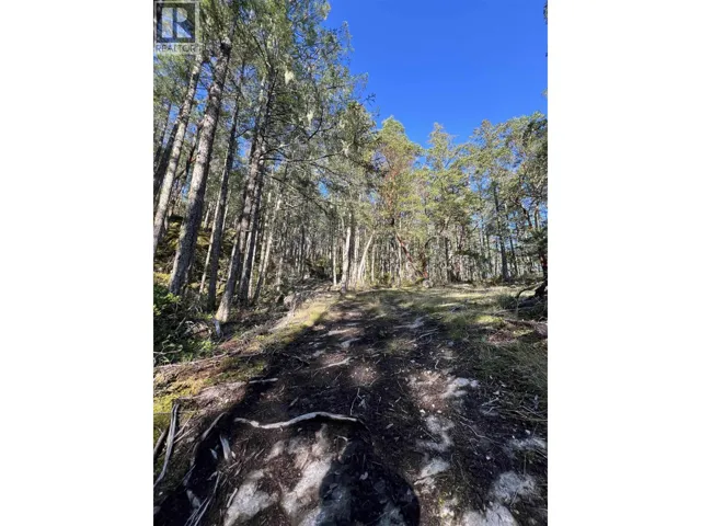 13607 LEE ROAD, Garden Bay, British Columbia V0N1S1