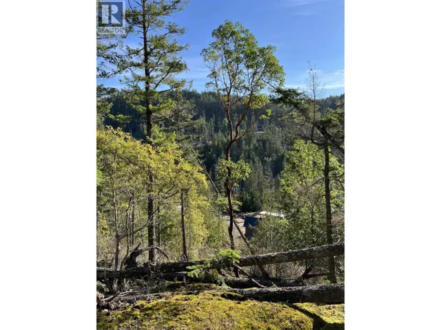 13645 LEE ROAD, Garden Bay, British Columbia V0N1S1