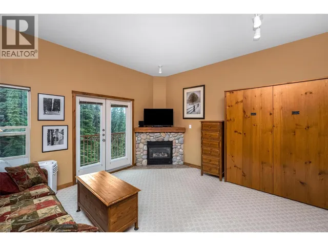 9812 Silver Star Road Unit# 302, Vernon, British Columbia V1B3X9