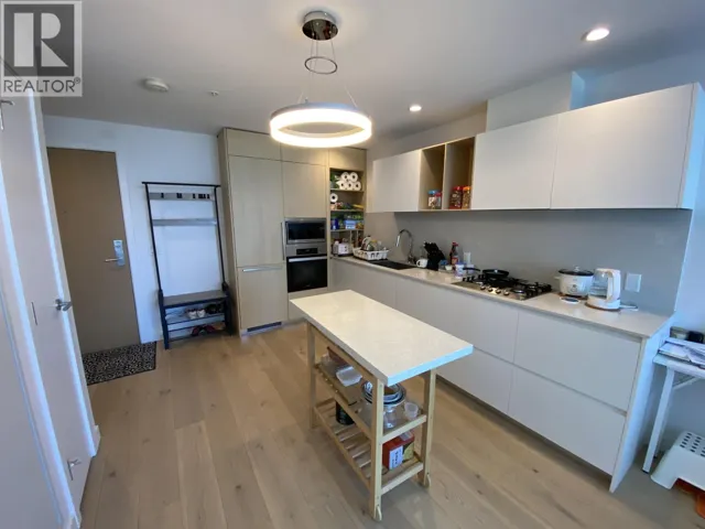 3203 6000 MCKAY AVENUE, Burnaby, British Columbia V5H0K2