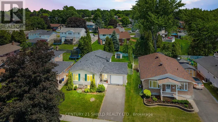 736 CHAMPLAIN DRIVE, Cornwall, Ontario K6H6S8