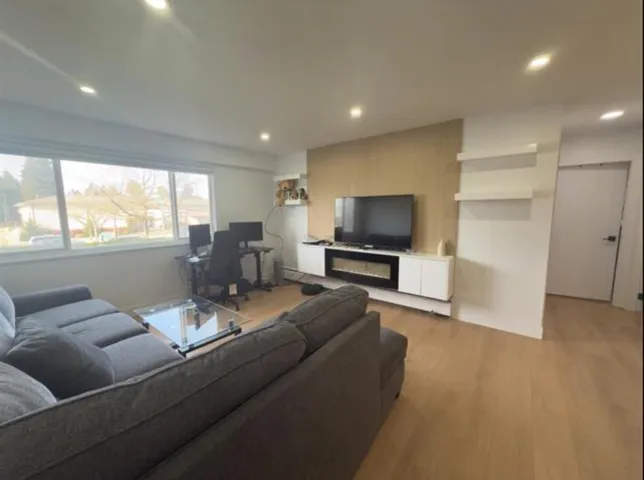 218 11816 88 AVENUE, Delta, British Columbia V4C3C5