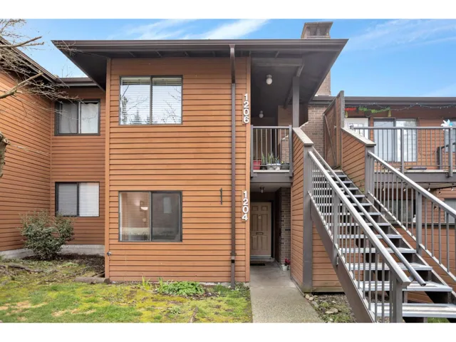 1204 10620 150 STREET, Surrey, British Columbia V3R7S1