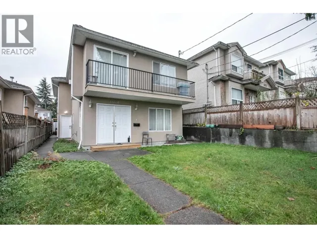 6030 WOODSWORTH STREET, Burnaby, British Columbia V5G1S8