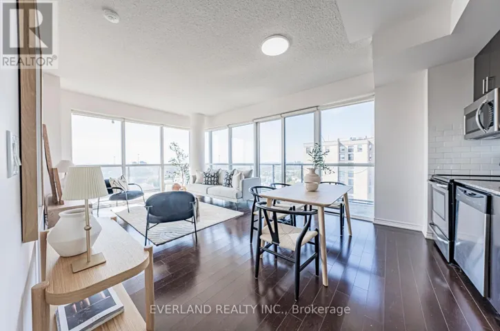 834 - 15 JAMES FINLAY WAY, Toronto (Downsview-Roding-CFB), Ontario M3M0B3
