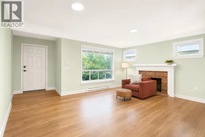 6457 ONTARIO STREET, Vancouver, British Columbia V5W2N1