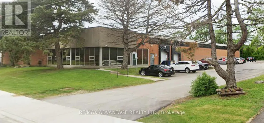 56 TORLAKE CRESCENT, Toronto (Mimico), Ontario M8Z1B8