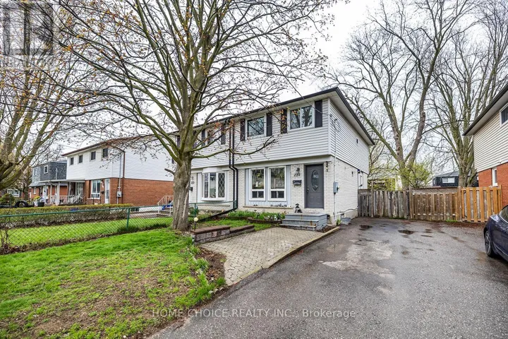 225 BARKLEY CRESCENT, Oshawa (Vanier), Ontario L1J2E7