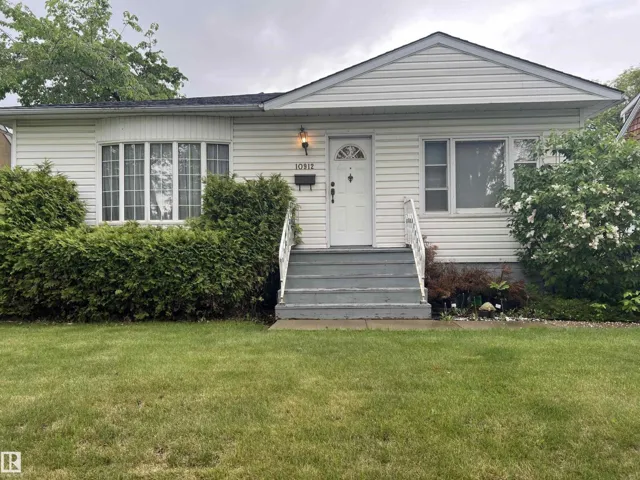 10912 132 ST NW, Edmonton, Alberta T5M1B4