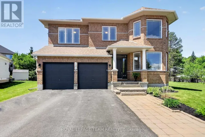 121 MUSKEGO CRESCENT, Ottawa, Ontario K2W1H6