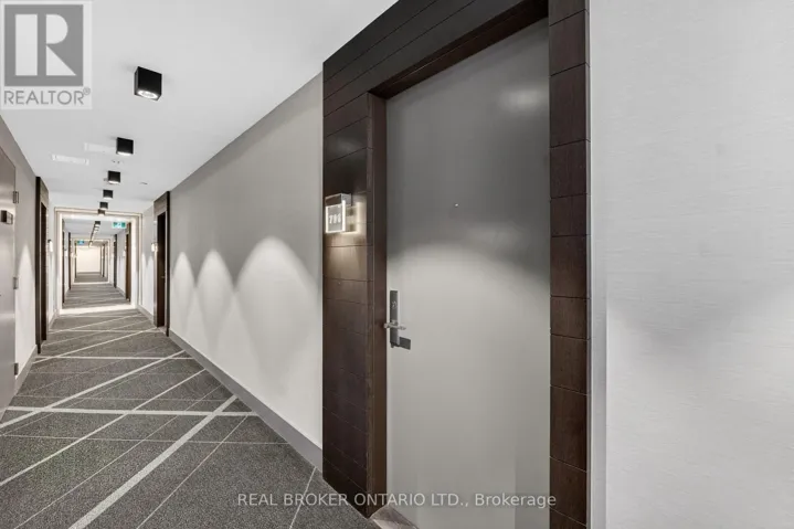 15 MERCHANTS' WHARF, Toronto (Waterfront Communities), Ontario M5A0N8