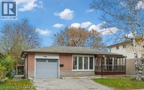 1206 VALENTINE Drive, Cambridge, Ontario N3H2N8