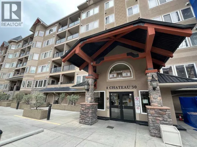 305, 30 Discovery Ridge Close SW, Calgary, Alberta T3H4Y3
