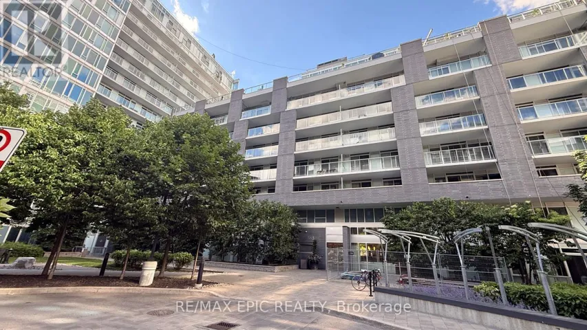 906E - 555 WILSON AVENUE, Toronto (Clanton Park), Ontario M3H0C5