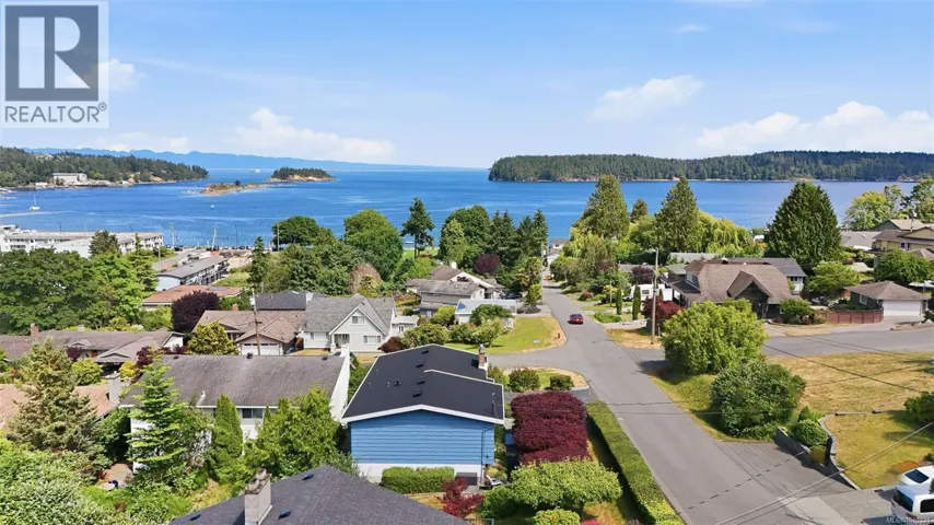 1525 Loat St, Nanaimo, British Columbia V9S3L5