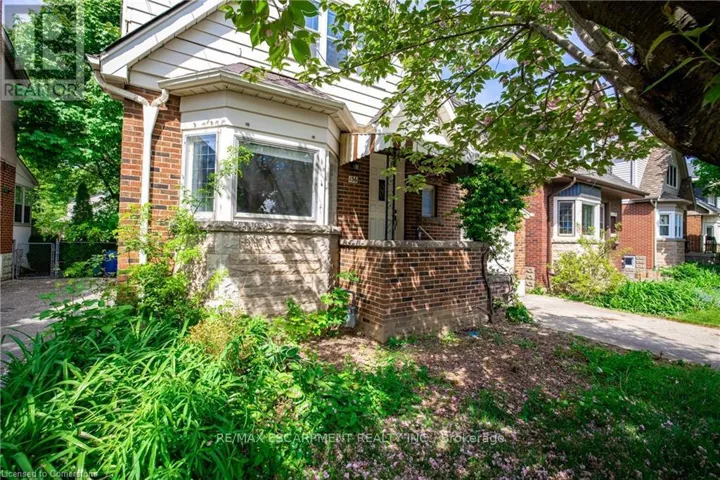 136 GLEN ROAD, Hamilton (Westdale), Ontario L8S3M9