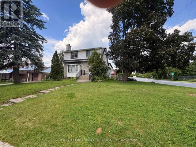 1085 RICHARD AVENUE, Ottawa, Ontario K1H8C3