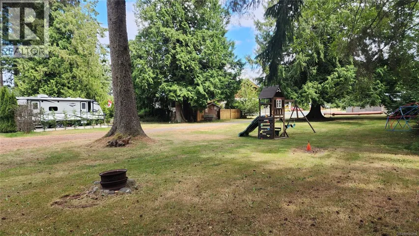 34 6050 Island Hwy W, Qualicum Beach, British Columbia V9K2E1