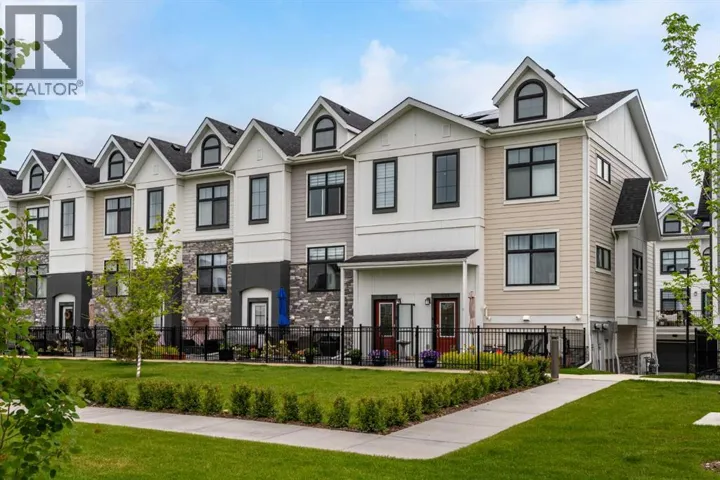 218 Les Jardins Park SE, Calgary, Alberta T2C5V3