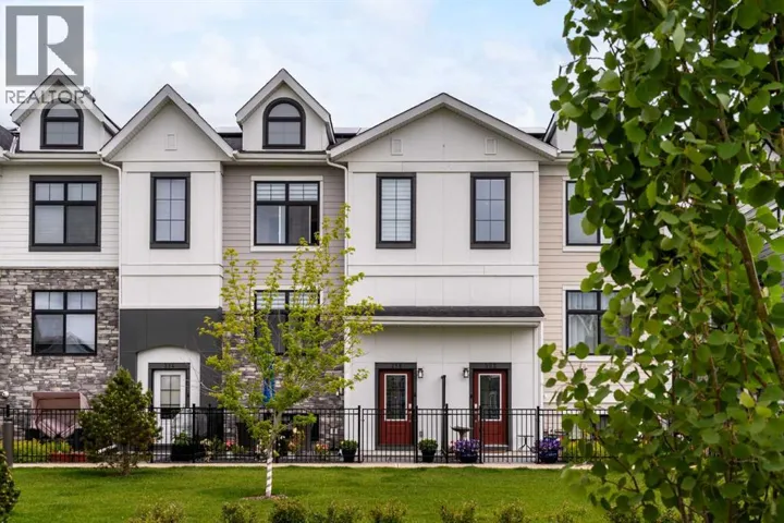 218 Les Jardins Park SE, Calgary, Alberta T2C5V3
