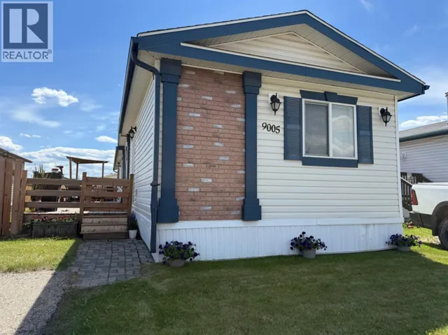 9005 90 Avenue, Grande Prairie, Alberta T8V0A8