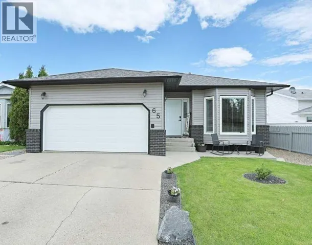 65 Parkland Way E, Brooks, Alberta T1R0M6